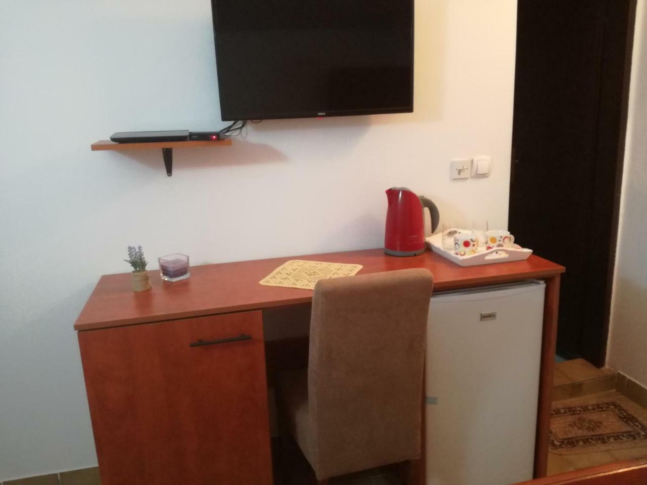 Miron Apart&Rooms Rafailovici Exterior foto